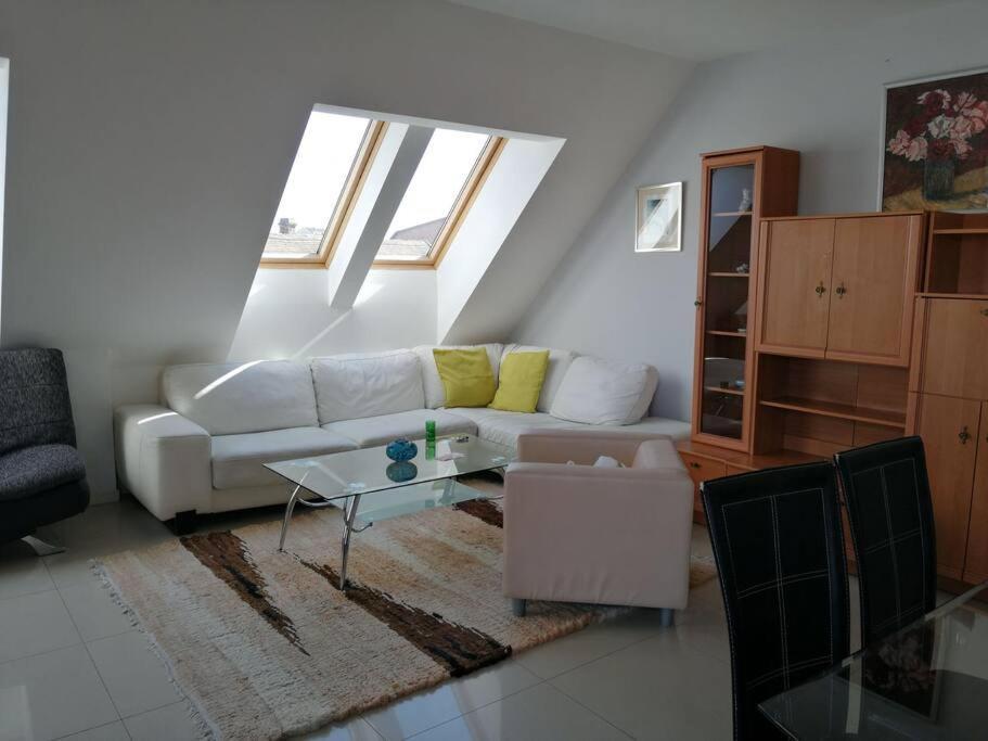 Apartman Natasa 3 브르사츠 외부 사진